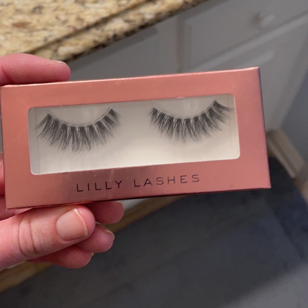 Lily lashes faux mink!